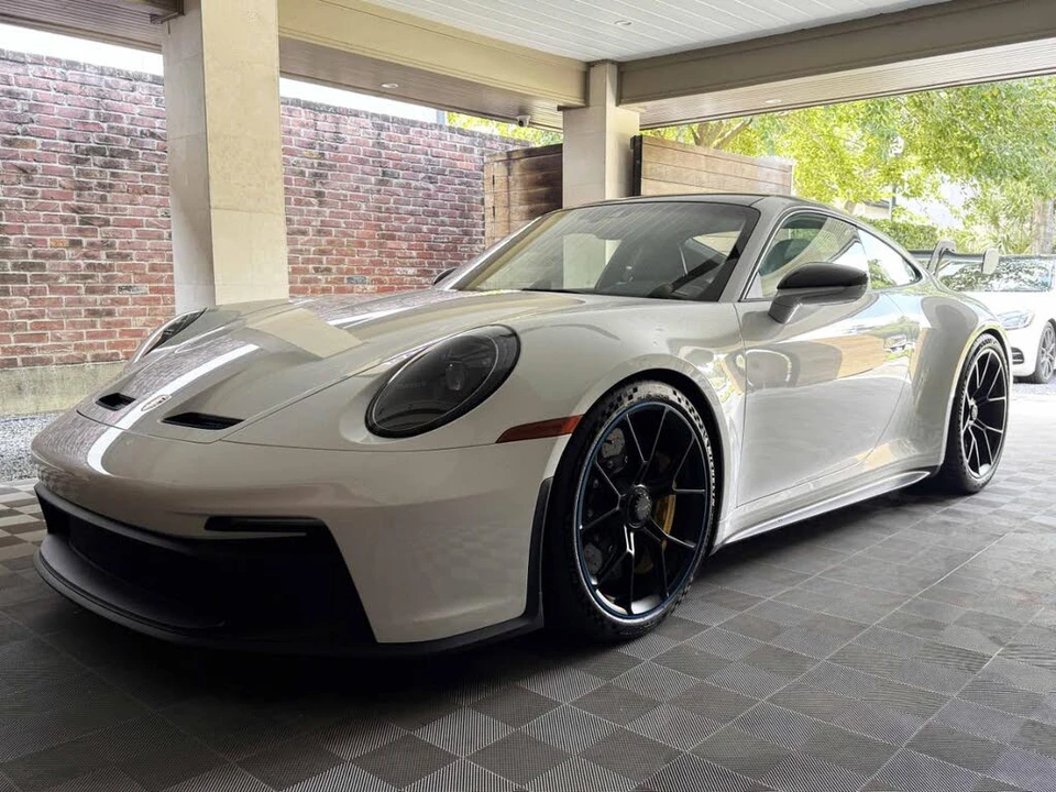 2022 Porsche 992 GT3 - Image 6 of 31