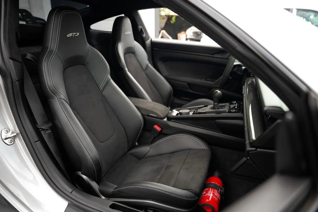2022 Porsche 992 GT3 - Image 17 of 31