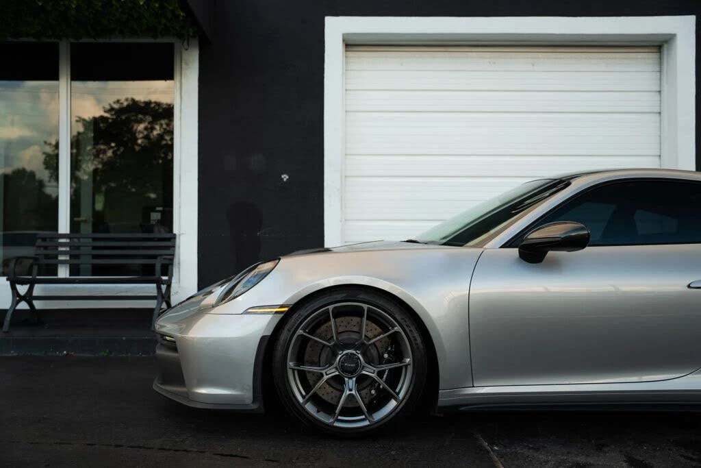 2022 Porsche 992 GT3 - Image 11 of 31