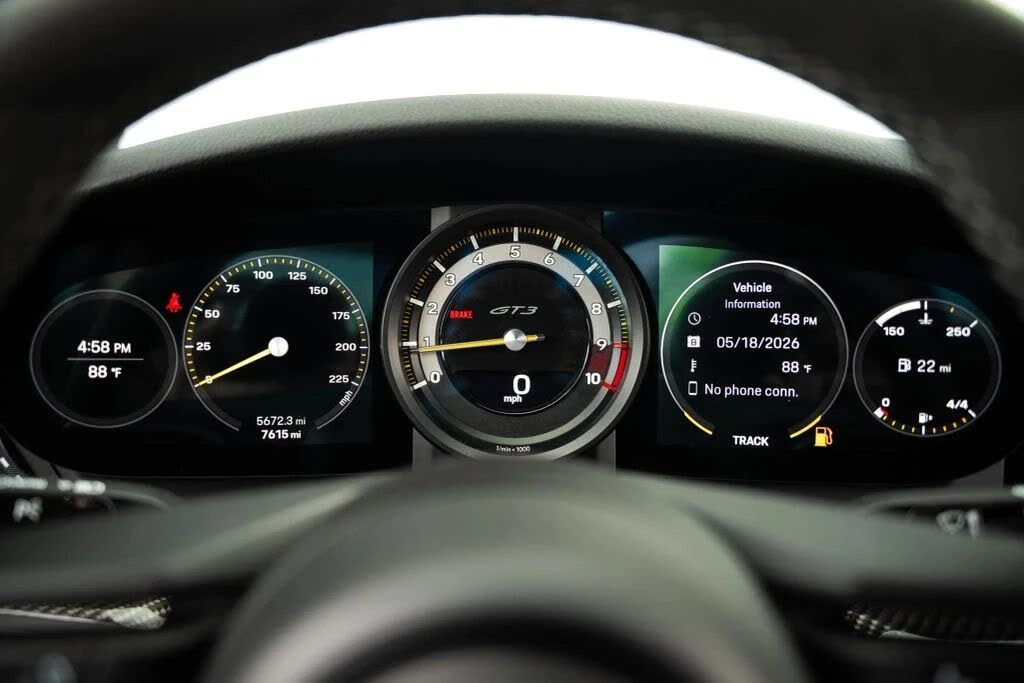 2022 Porsche 992 GT3 - Image 29 of 31