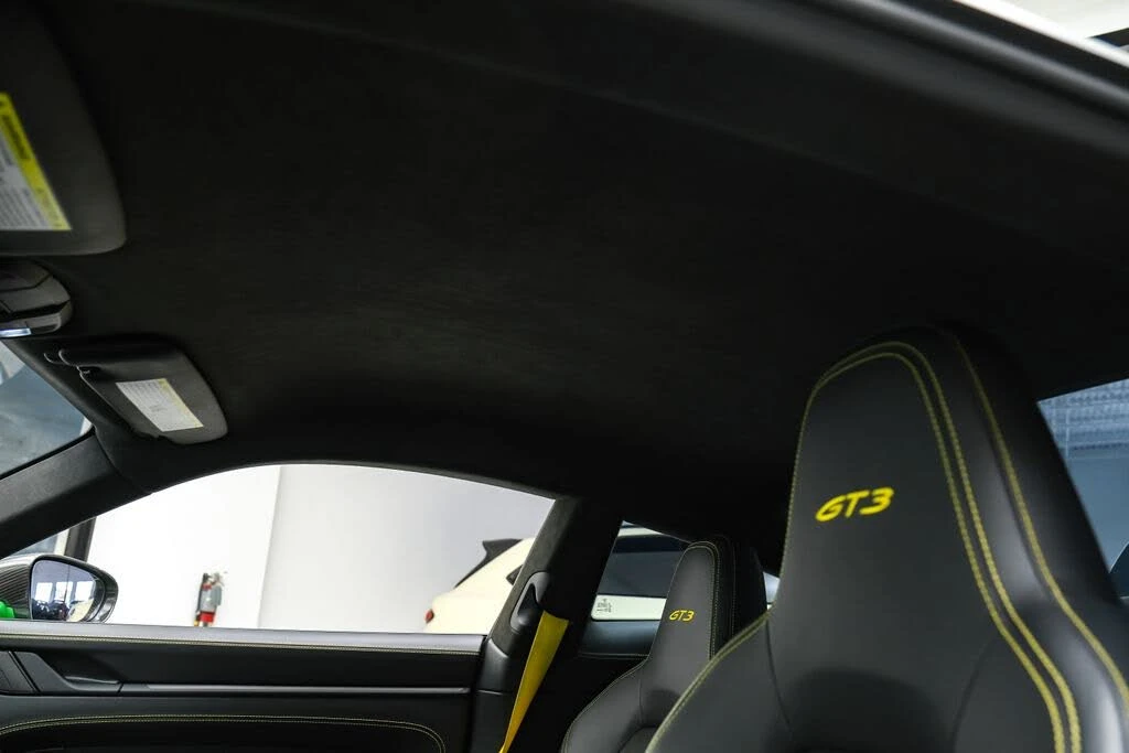 2022 Porsche 992 GT3 - Image 29 of 31