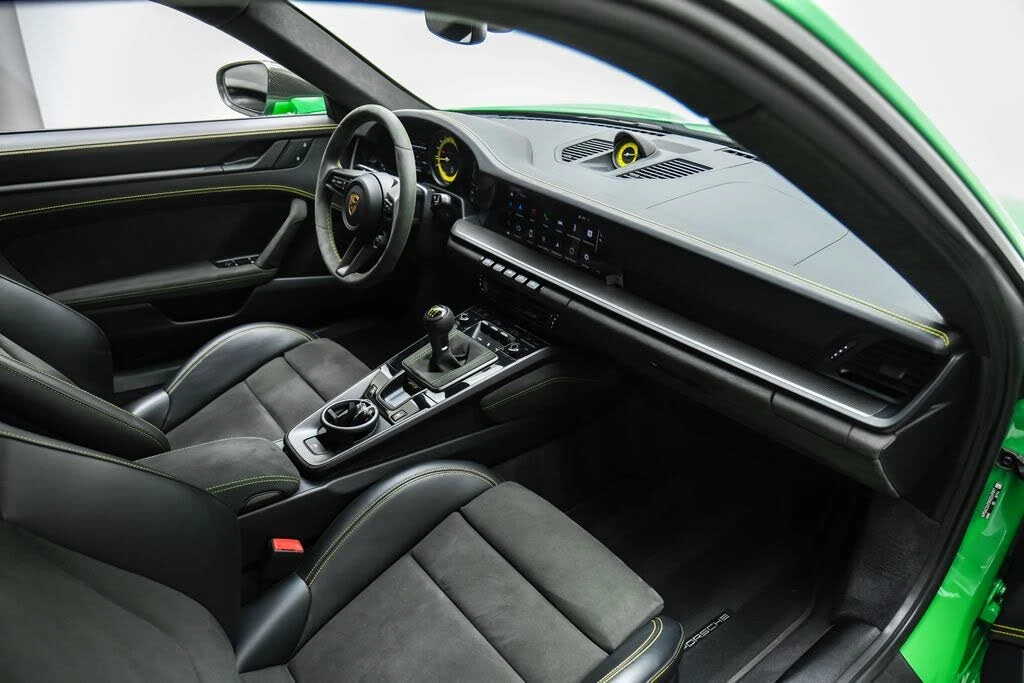 2022 Porsche 992 GT3 - Image 15 of 31