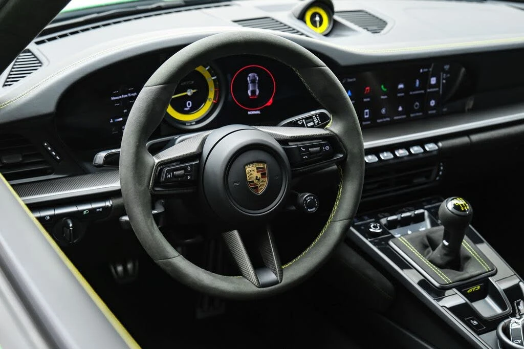 2022 Porsche 992 GT3 - Image 17 of 31