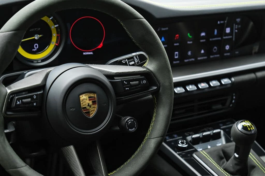 2022 Porsche 992 GT3 - Image 19 of 31