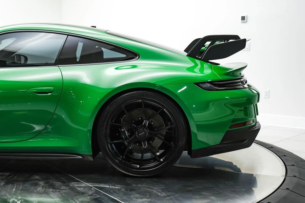 2022 Porsche 992 GT3 - Image 14 of 31