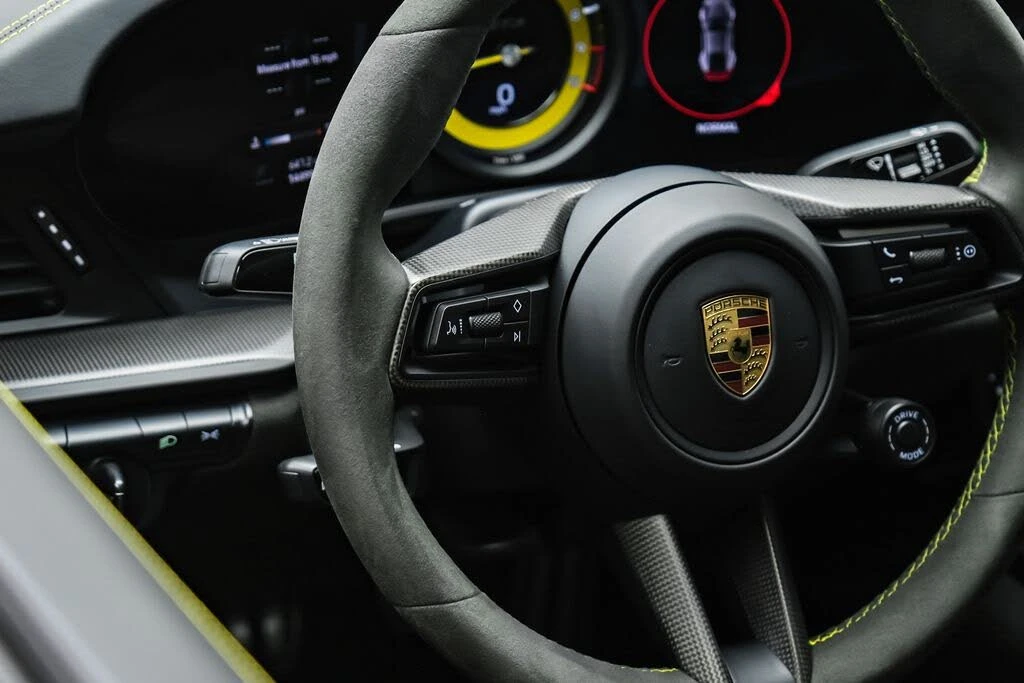 2022 Porsche 992 GT3 - Image 18 of 31