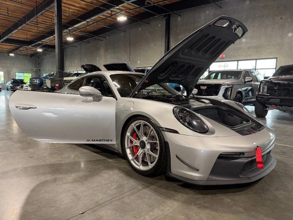2022 Porsche 992 GT3 - Image 15 of 31