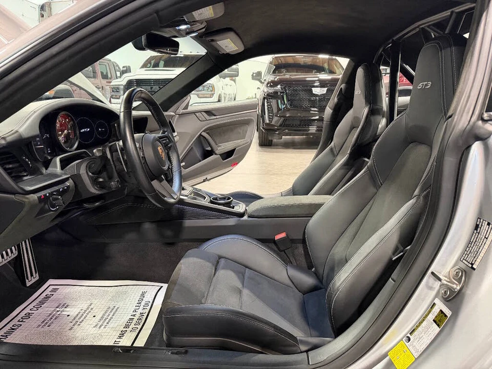 2022 Porsche 992 GT3 - Image 8 of 31