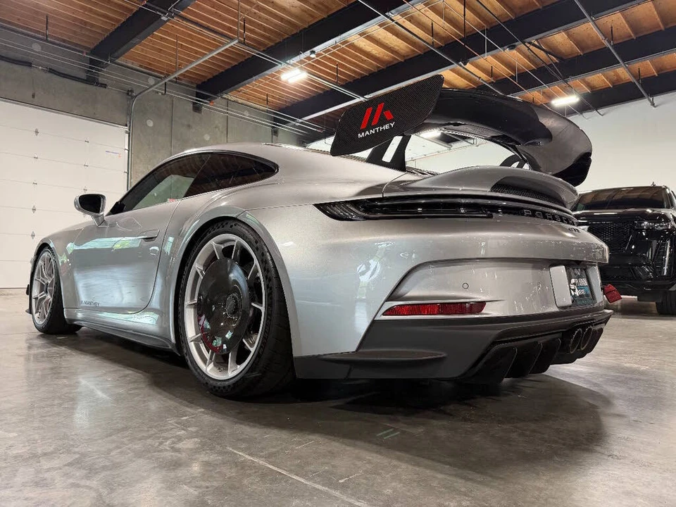2022 Porsche 992 GT3 - Image 24 of 31