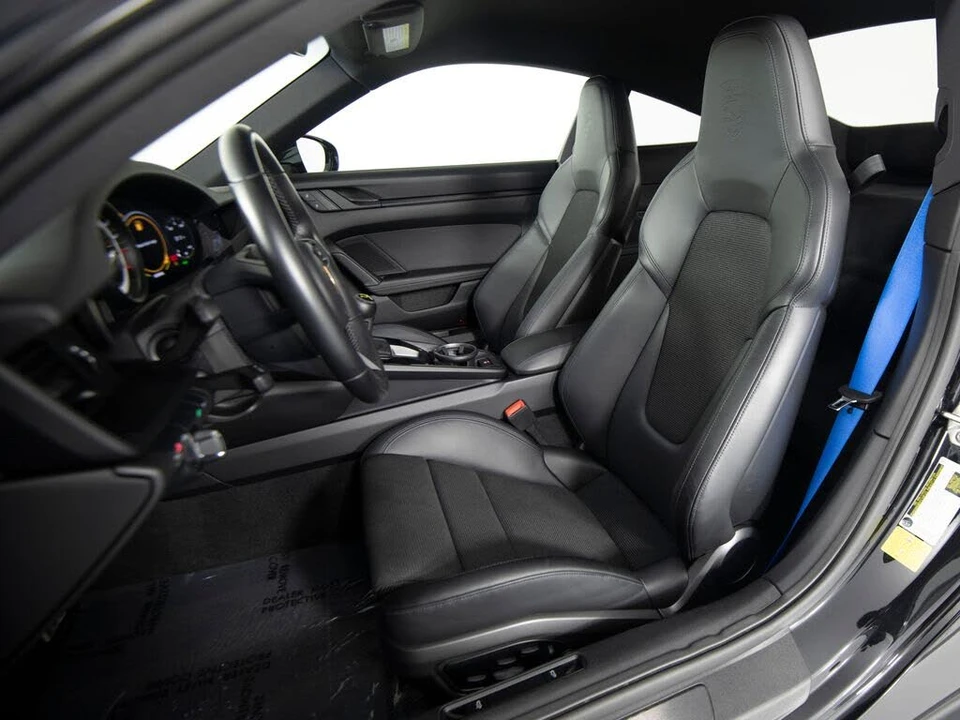 2022 Porsche 992 GT3 - Image 5 of 31