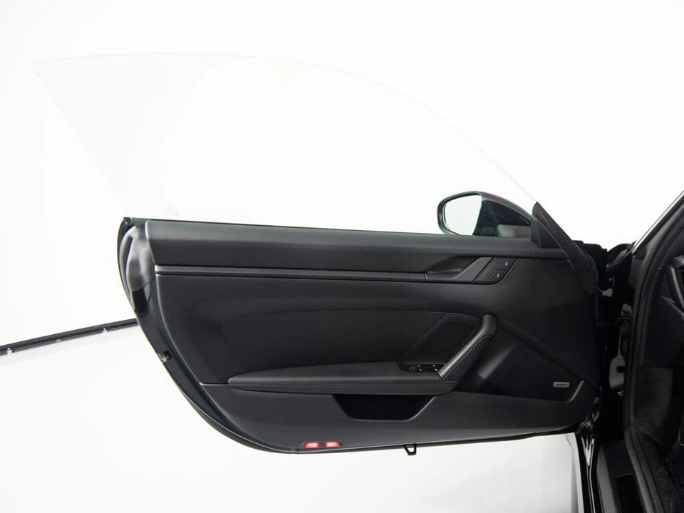 2022 Porsche 992 GT3 - Image 19 of 31
