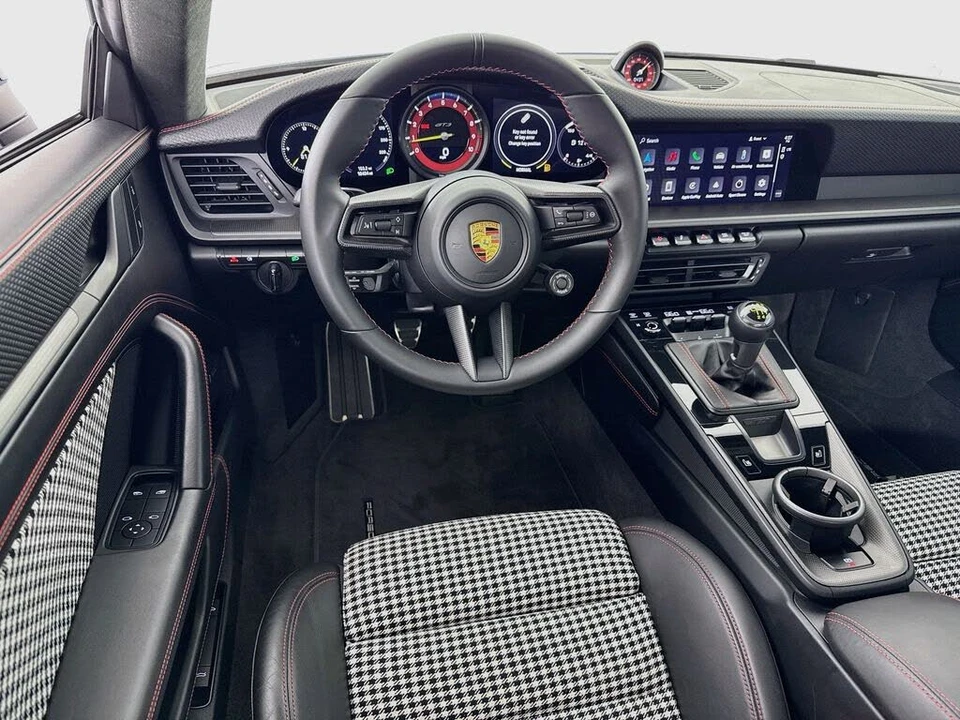 2022 Porsche 992 GT3 - Image 24 of 31