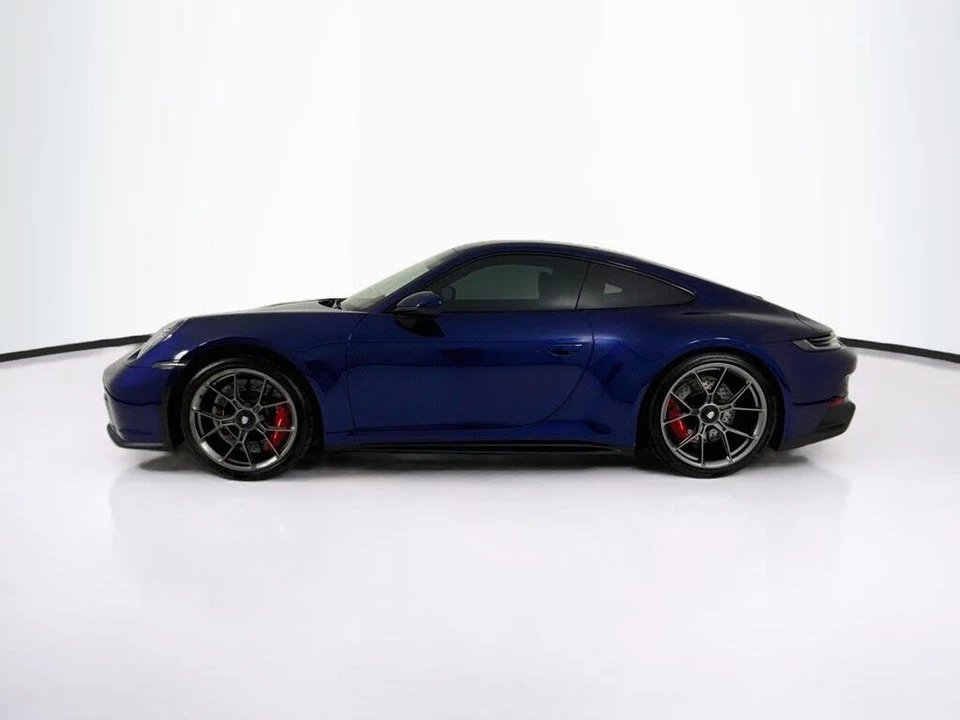 2022 Porsche 992 GT3 - Image 2 of 31