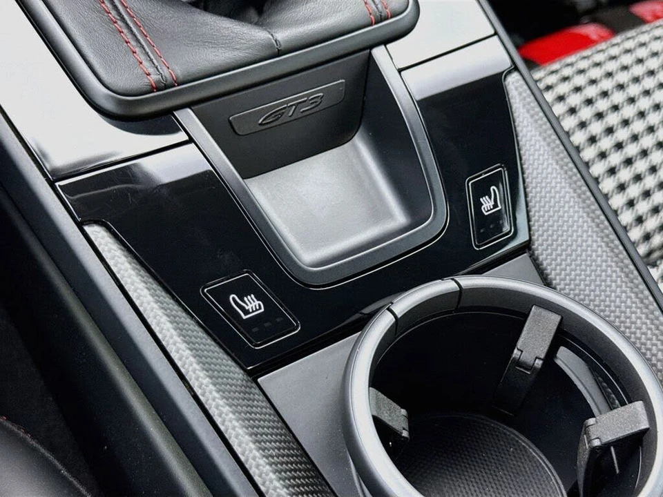 2022 Porsche 992 GT3 - Image 22 of 31