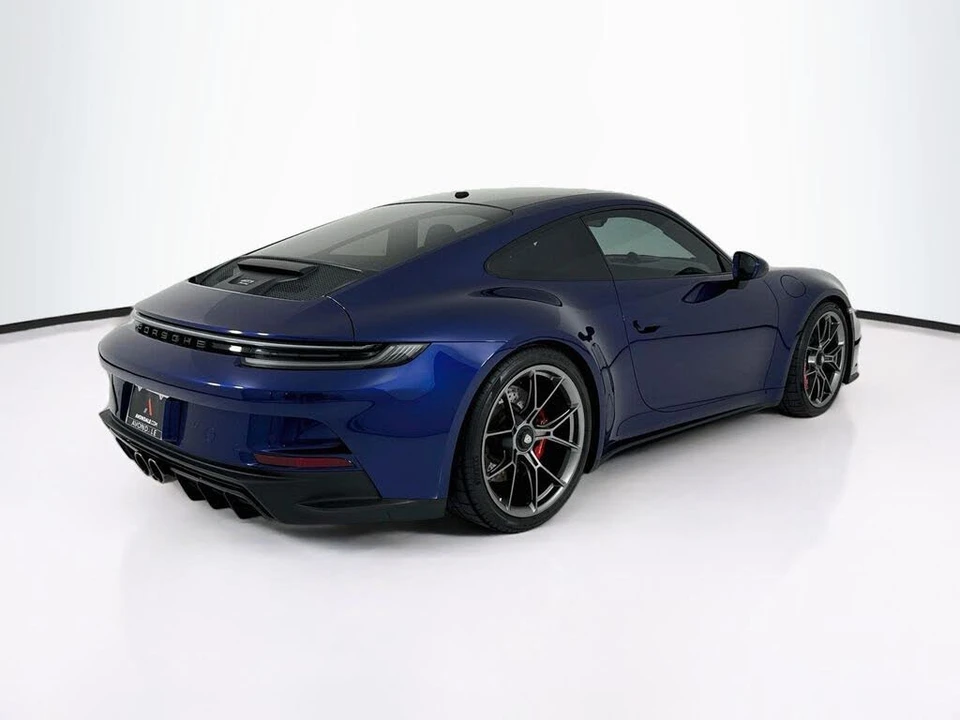 2022 Porsche 992 GT3 - Image 9 of 31