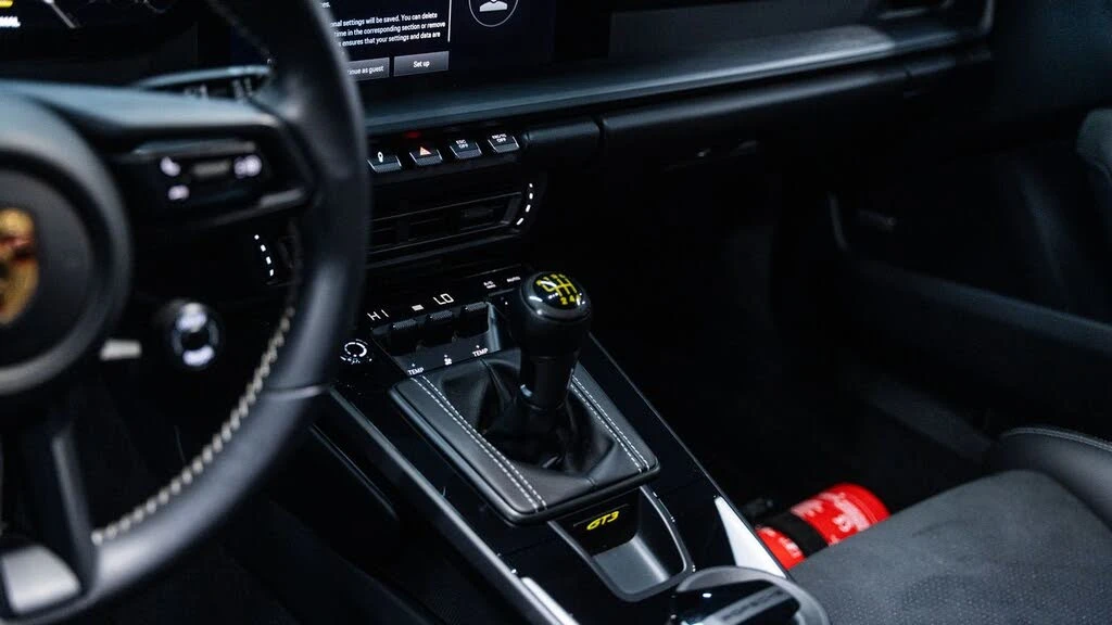 2022 Porsche 992 GT3 - Image 26 of 31