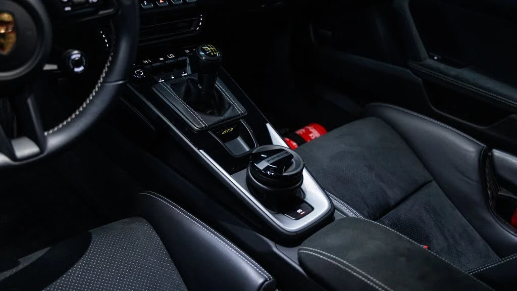 2022 Porsche 992 GT3 - Image 27 of 31