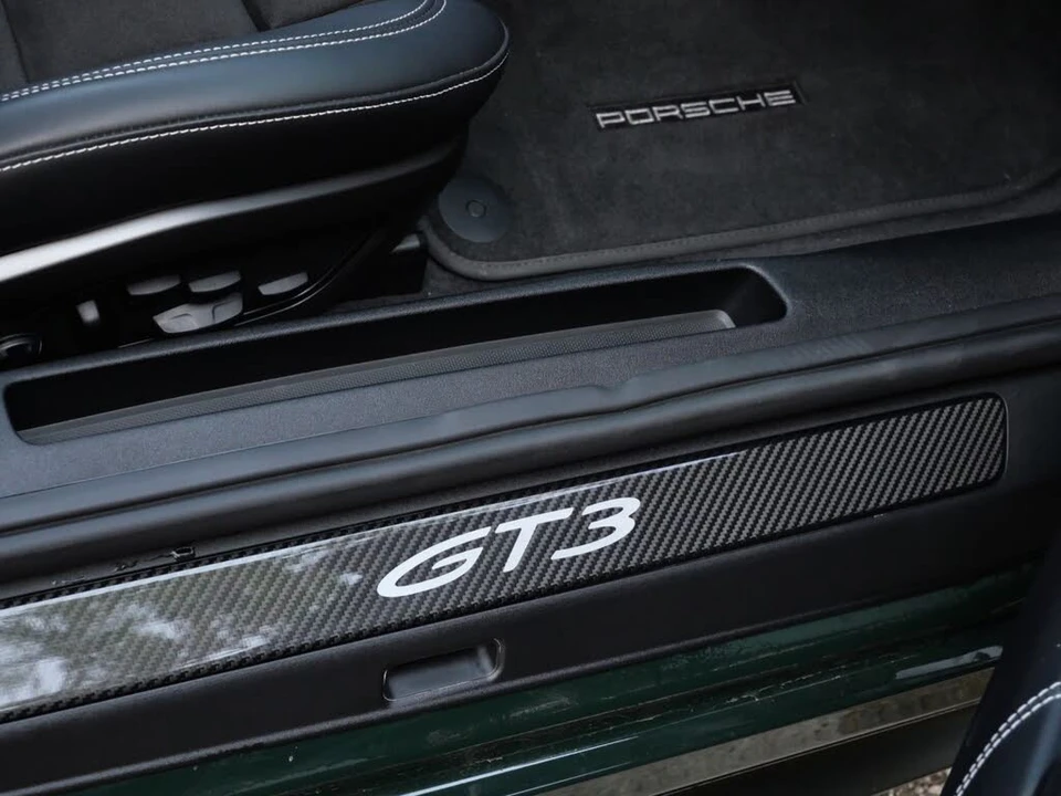 2022 Porsche 992 GT3 - Image 17 of 27