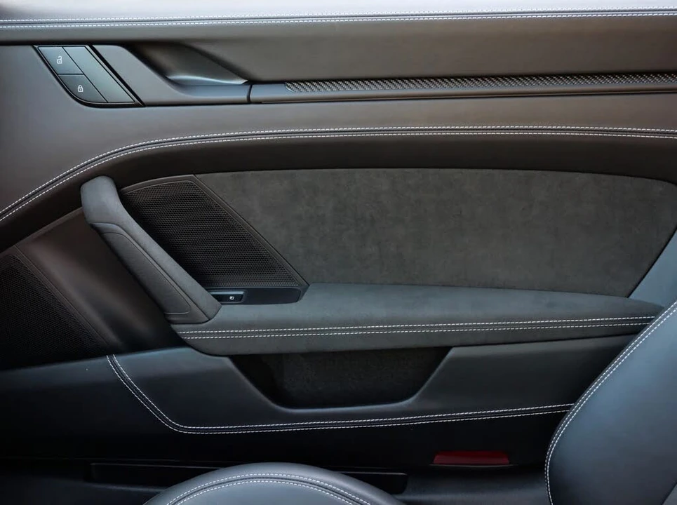 2022 Porsche 992 GT3 - Image 12 of 27
