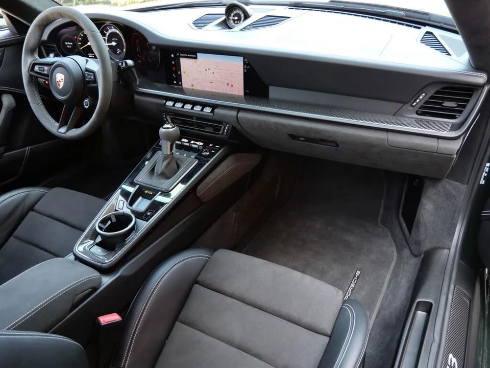 2022 Porsche 992 GT3 - Image 19 of 27