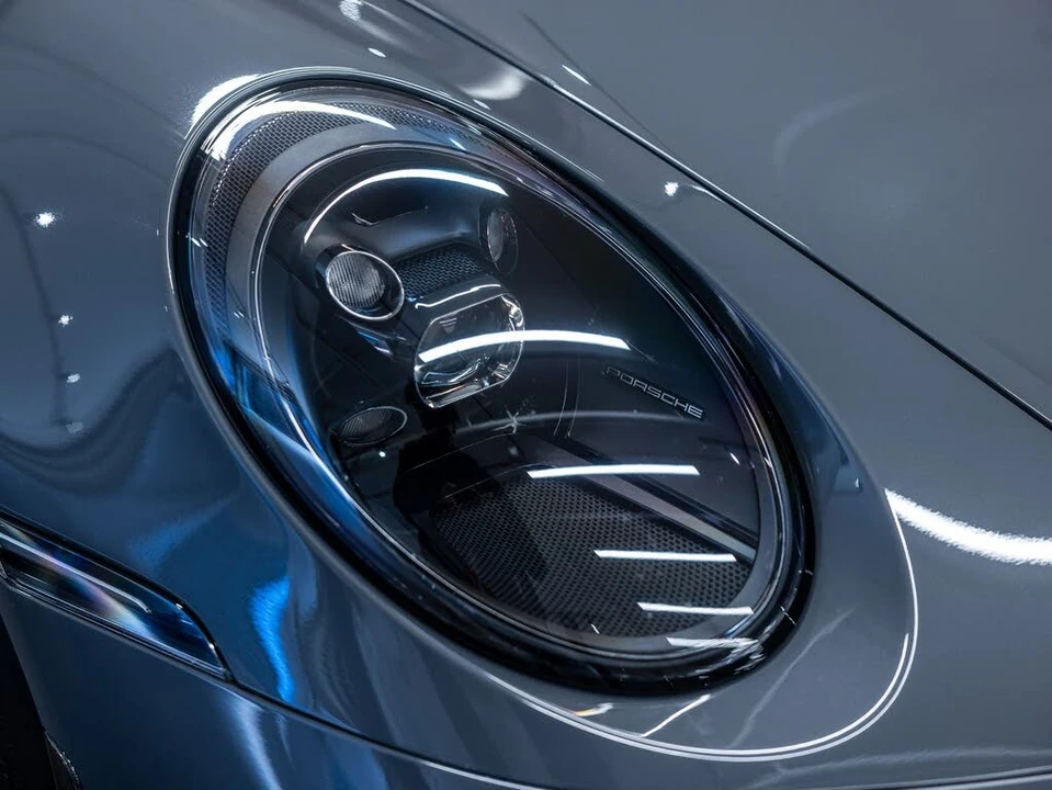 2022 Porsche 992 GT3 - Image 15 of 31