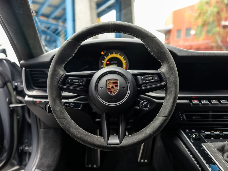2022 Porsche 992 GT3 - Image 6 of 31