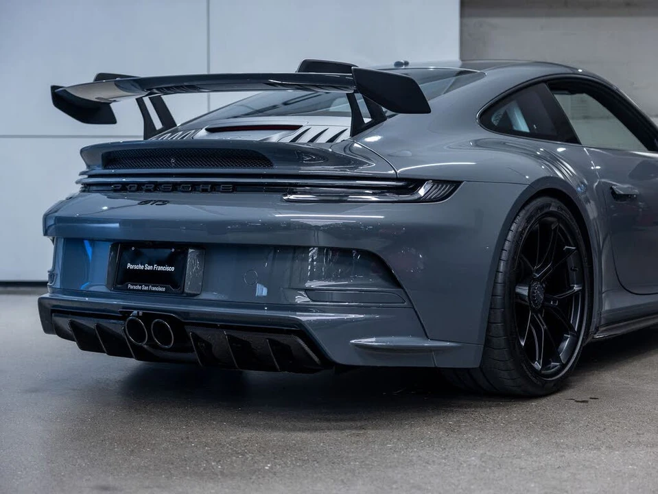 2022 Porsche 992 GT3 - Image 29 of 31