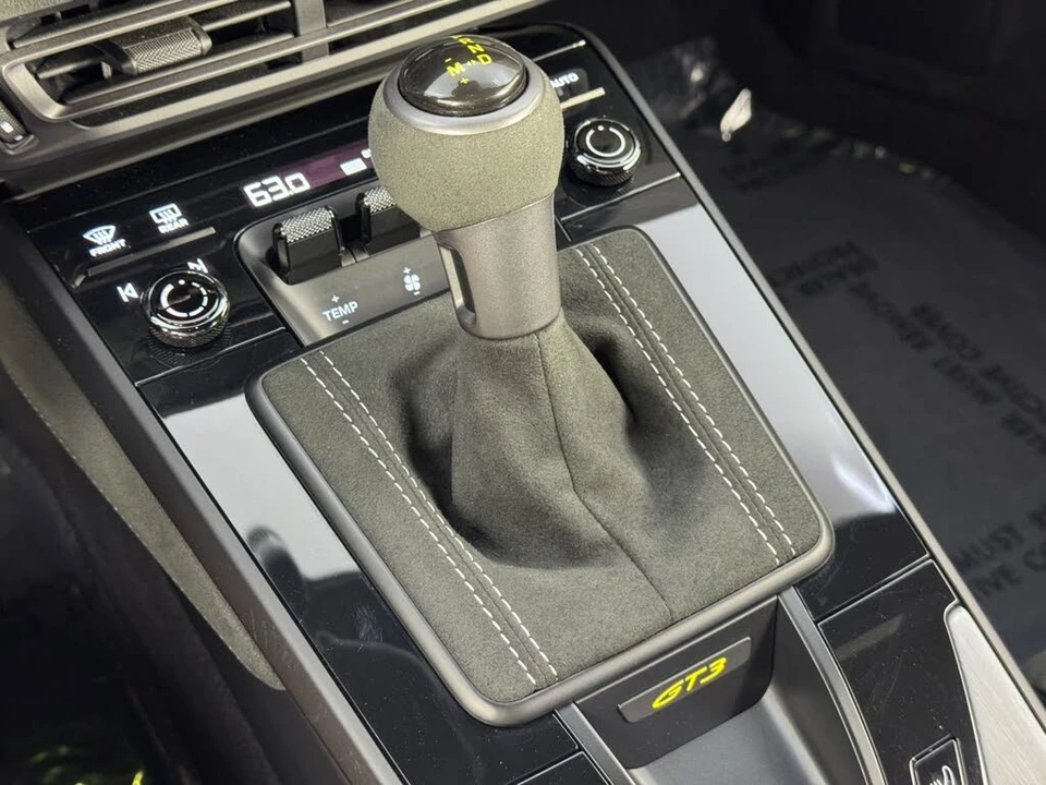 2022 Porsche 992 GT3 - Image 29 of 31