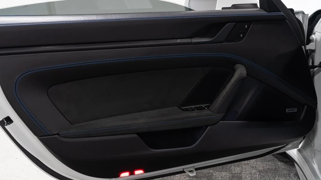 2022 Porsche 992 GT3 - Image 30 of 31