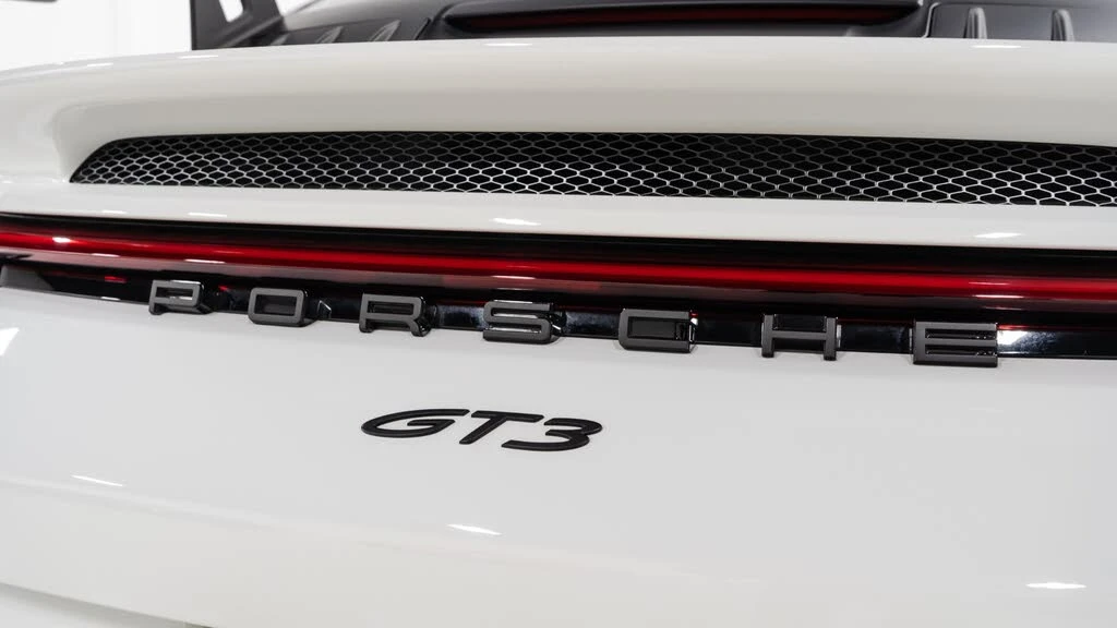 2022 Porsche 992 GT3 - Image 23 of 31