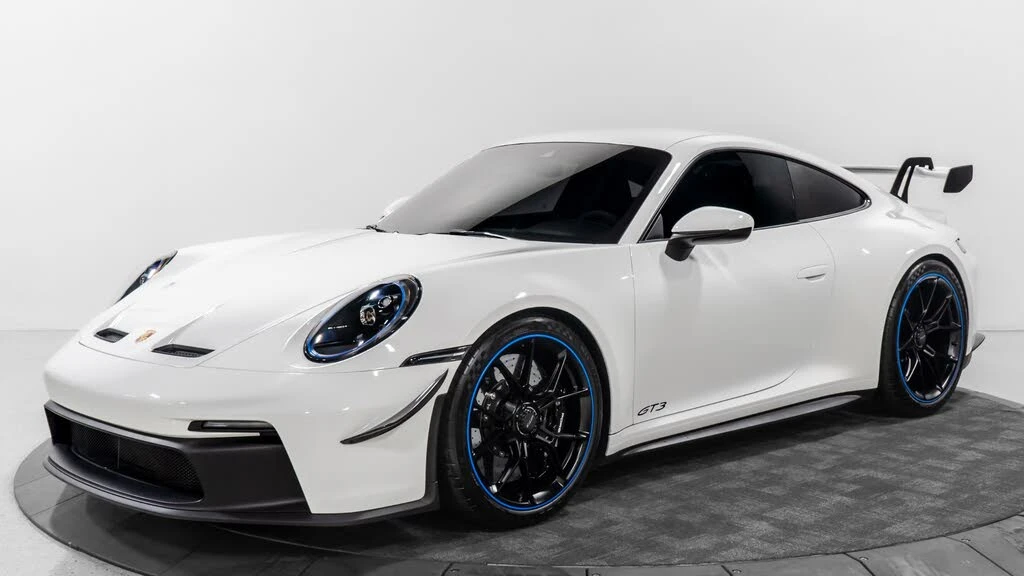 2022 Porsche 992 GT3 - Image 2 of 31