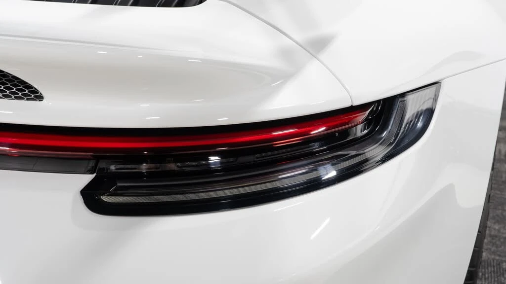 2022 Porsche 992 GT3 - Image 25 of 31