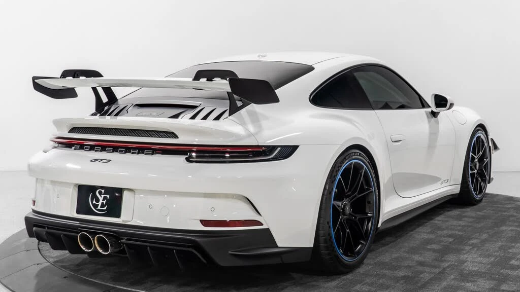 2022 Porsche 992 GT3 - Image 8 of 31