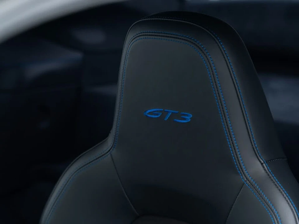 2022 Porsche 992 GT3 - Image 19 of 31