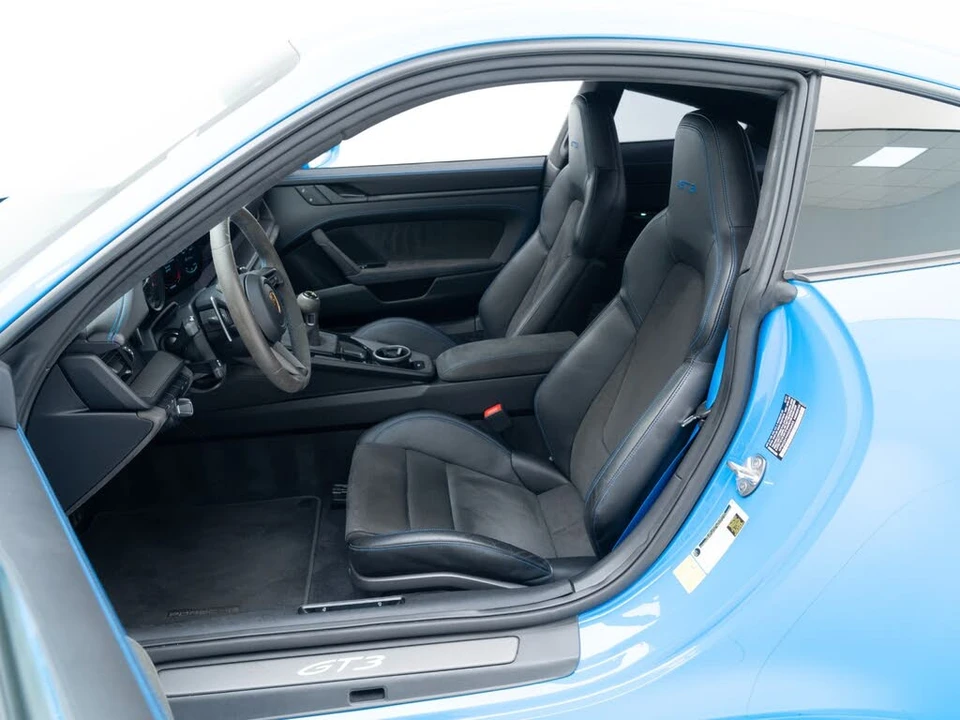 2022 Porsche 992 GT3 - Image 18 of 31