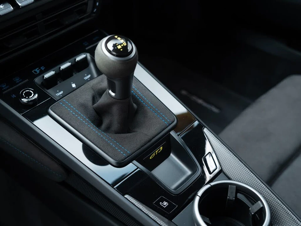 2022 Porsche 992 GT3 - Image 27 of 31