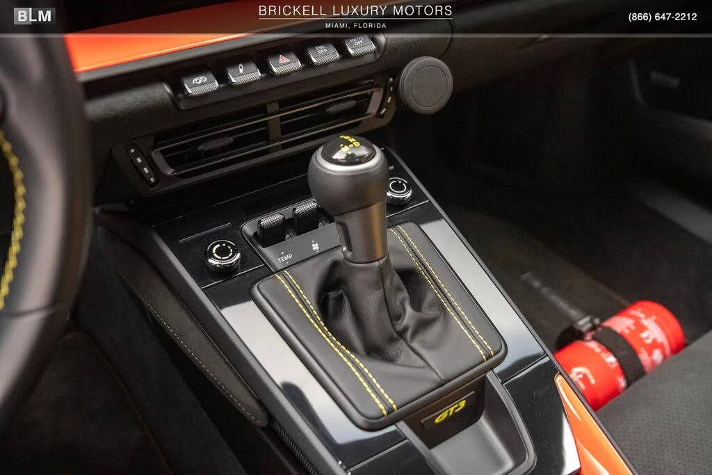 2022 Porsche 992 GT3 - Image 21 of 31