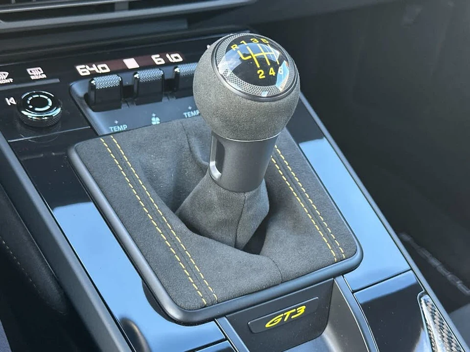 2022 Porsche 992 GT3 - Image 20 of 29