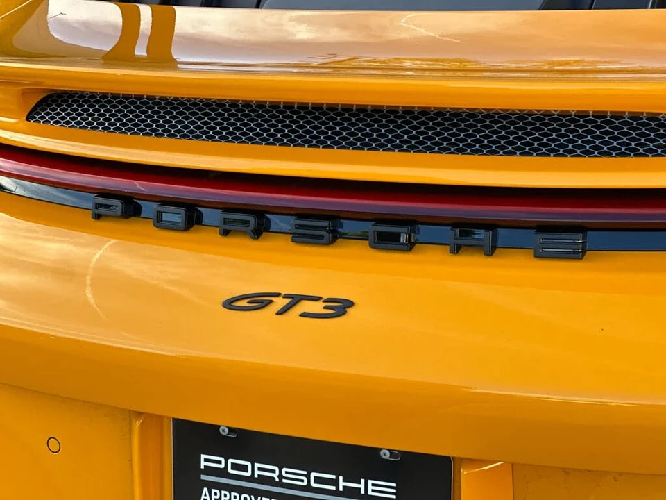 2022 Porsche 992 GT3 - Image 27 of 29