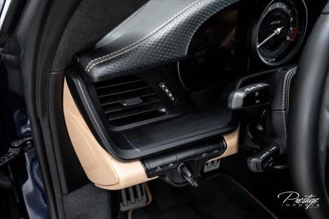 2022 Porsche 992 GT3 - Image 27 of 31