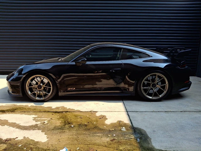 2022 Porsche 992 GT3 - Image 2 of 7