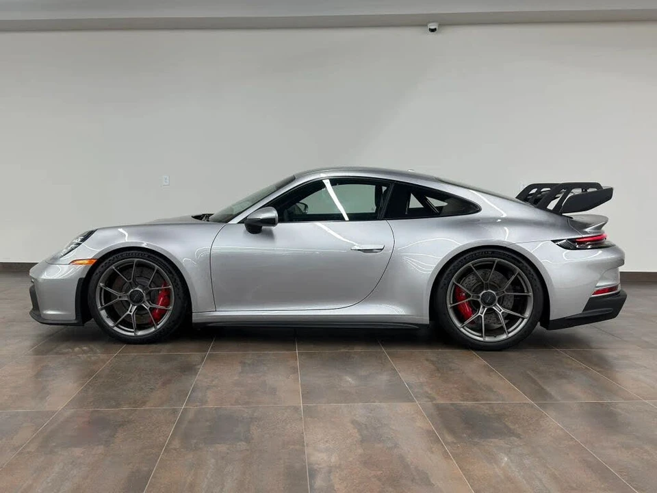 2022 Porsche 992 GT3 - Image 4 of 31