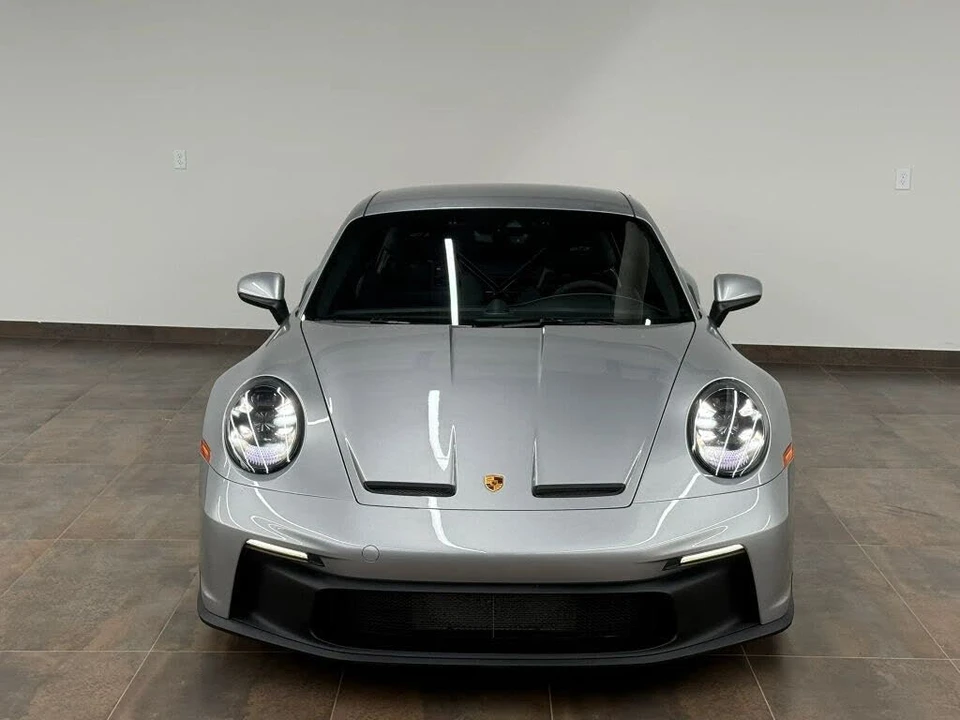 2022 Porsche 992 GT3 - Image 28 of 31