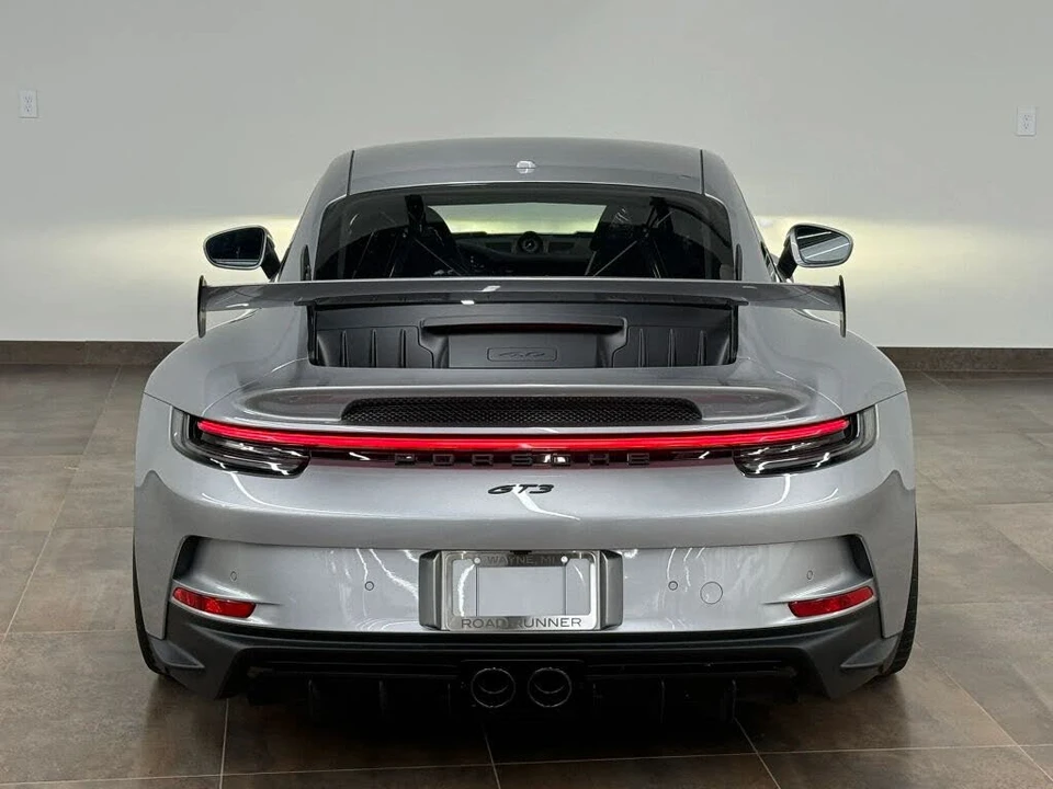 2022 Porsche 992 GT3 - Image 9 of 31