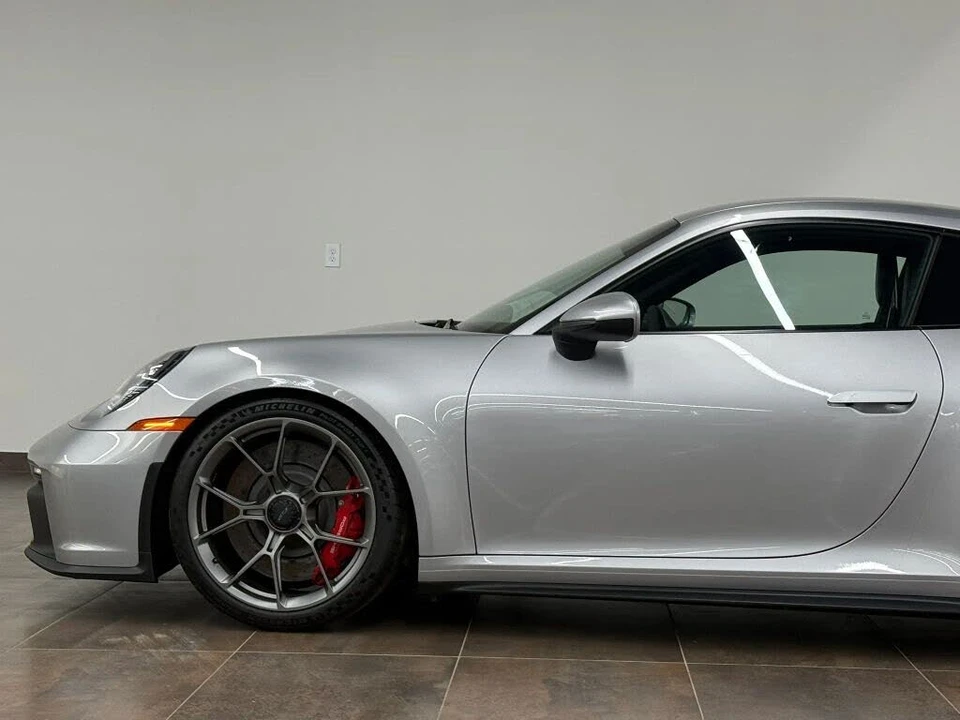 2022 Porsche 992 GT3 - Image 7 of 31
