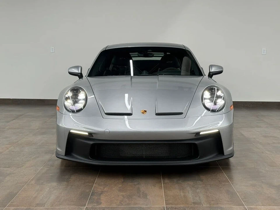 2022 Porsche 992 GT3 - Image 18 of 31