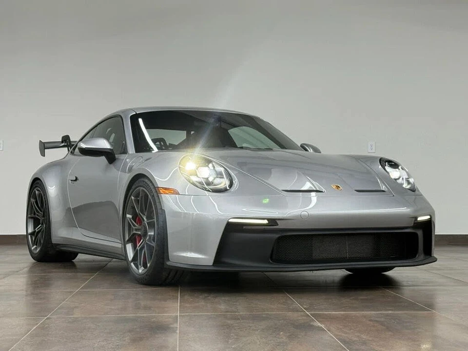 2022 Porsche 992 GT3 - Image 15 of 31