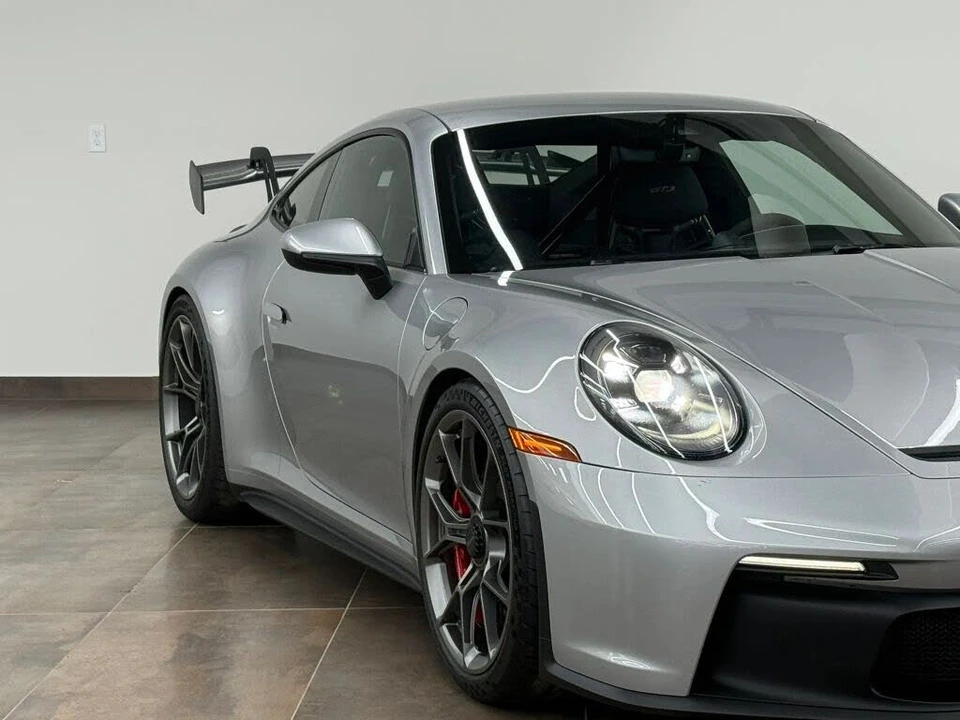 2022 Porsche 992 GT3 - Image 25 of 31
