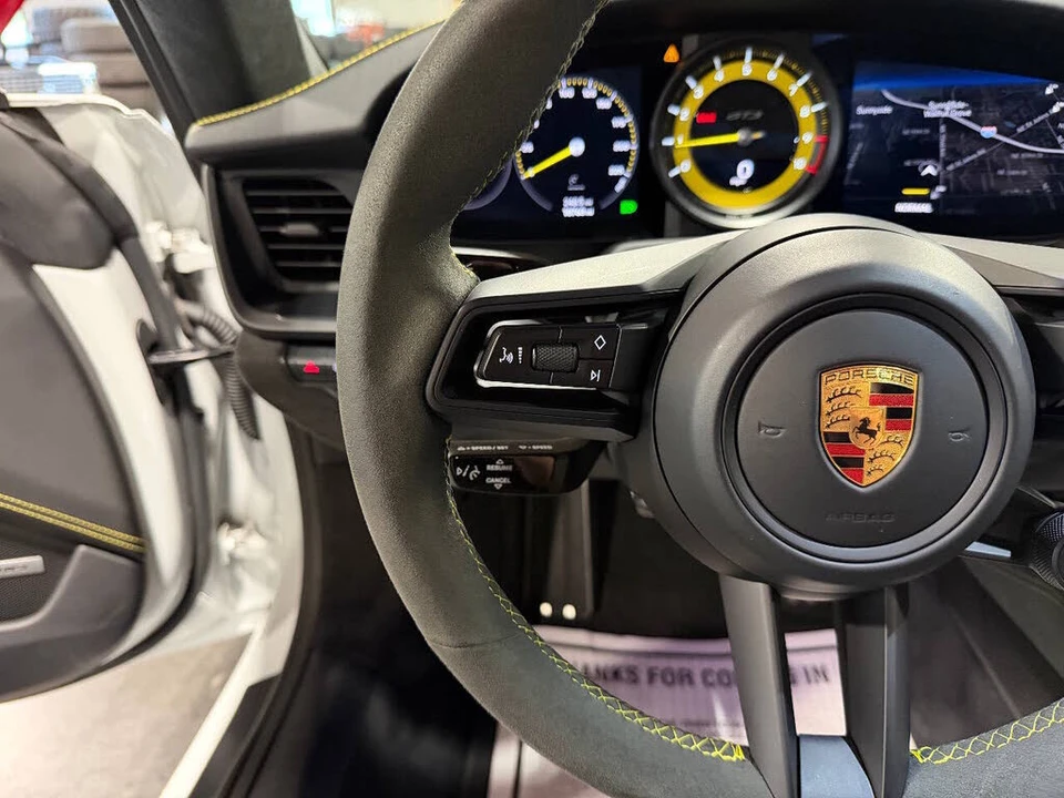 2022 Porsche 992 GT3 - Image 29 of 31