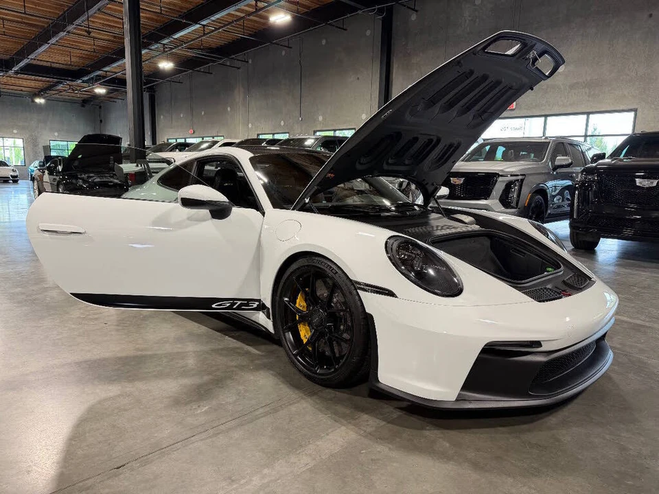 2022 Porsche 992 GT3 - Image 15 of 31